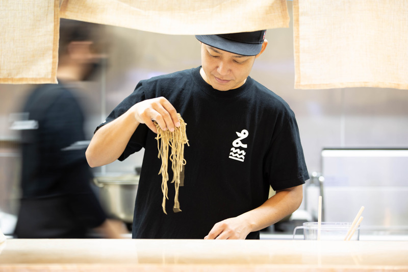 キッチン麺小分けシーン